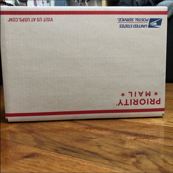 MYSTERY BOX - Picture 2 of 3